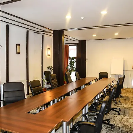 Hotel Regina 3*